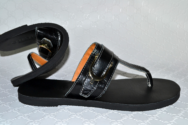 2017 Guci slippers woman 35-42-323